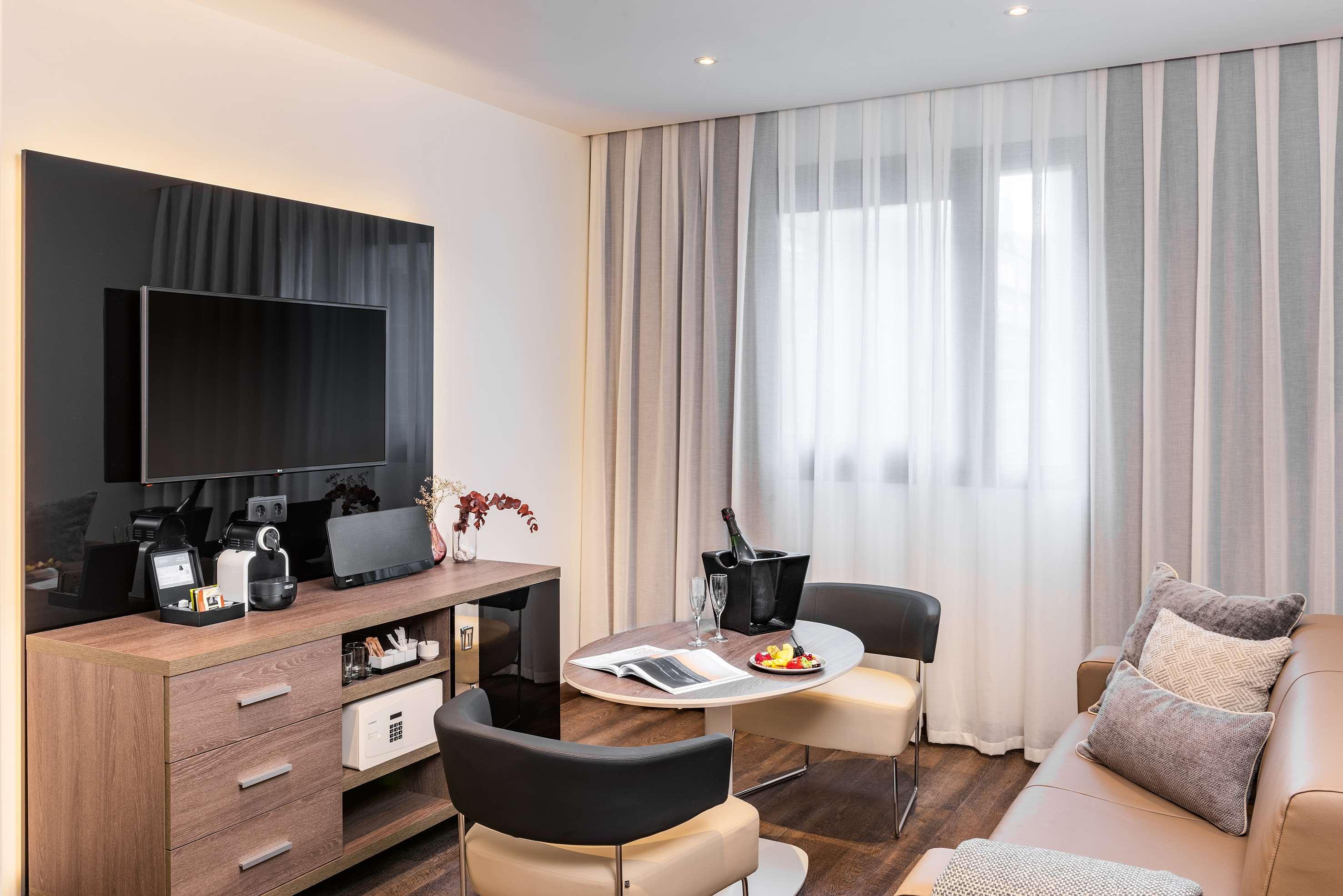 Melia Madrid Serrano Экстерьер фото